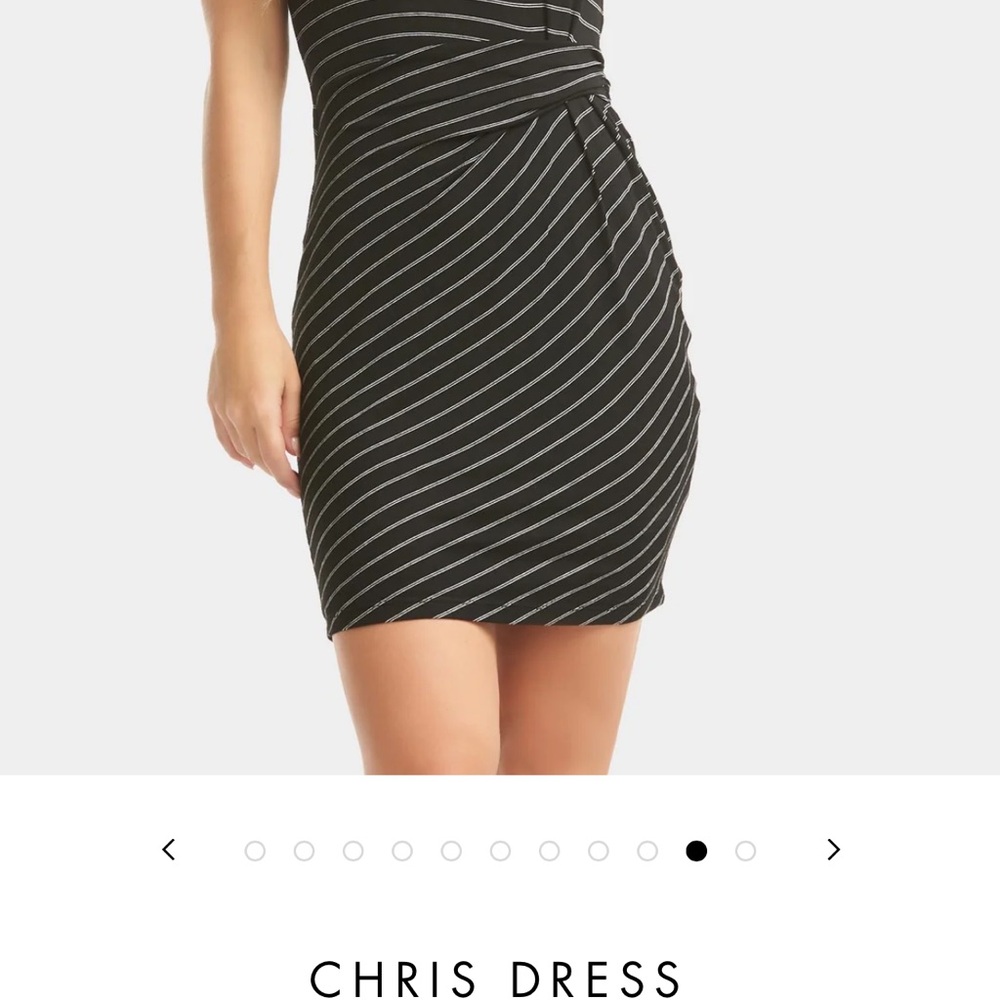 TART CHRIS DRESS size xs  NAVY W/ WHITE STRIPES